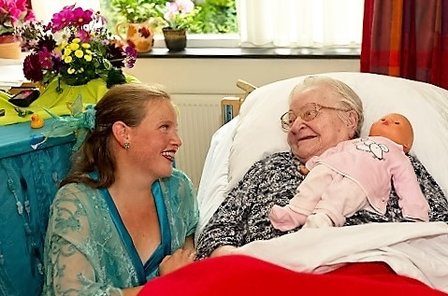 Optreden Diva Dichtbij &#039;Zingen van mens tot mens&#039; 