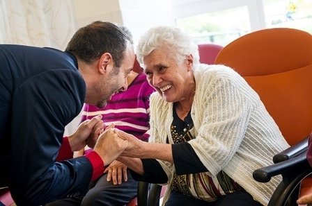 Optreden Diva Dichtbij &#039;Zingen van mens tot mens&#039; 