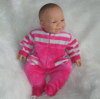 Pop - Babypop - meisje met lieve lach
