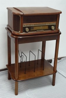 Radio - Nostalgisch radiomeubel