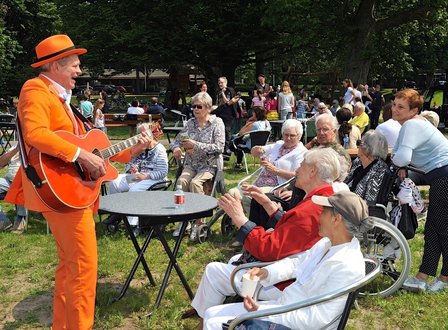 Breng eens &#039;n zonnetje - Hollandse liedjes van vroeger