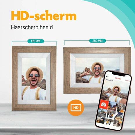 Vergelijking van 8 inch fotolijst in portret en landschap met HD-scherm en smartphoneconnectie.