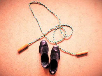 Touwtje springen met oma! Touwtje springen met oma!