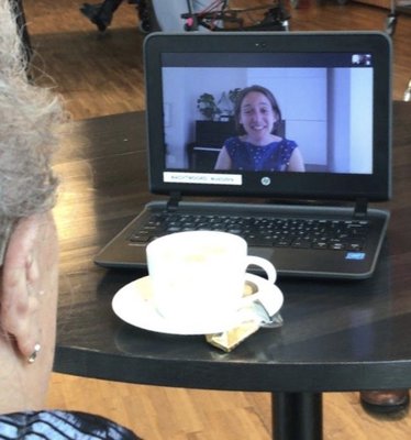 Live Online-Optreden 'Zingen van mens tot mens' door Diva Dichtbij