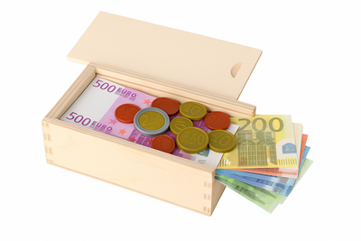 Euro biljetten en munten (nep) in bewaar doosje